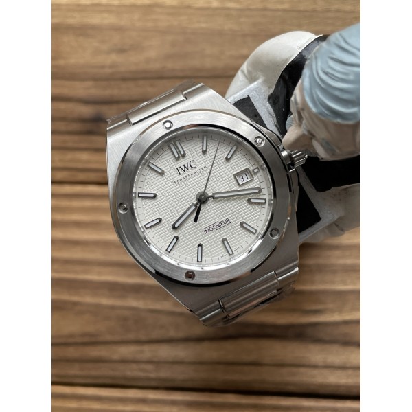 MZF IWC 인제니어 오토매틱 화이트