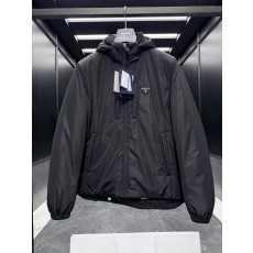 프라다 Re-Nylon 리나일론 구스다운 후드 패딩 재킷 블랙
