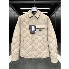 프라다 Re-Nylon 다이아몬드 퀼팅 남성 구스다운 재킷 아이보리